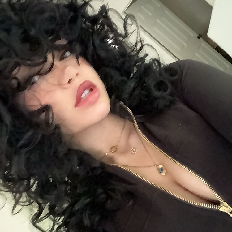 Amelie Warren Onlyfans