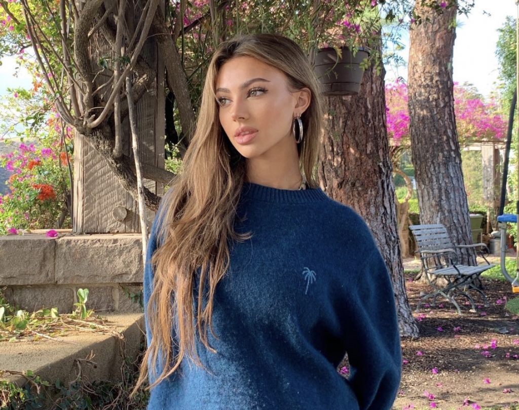 Emily Belmont Rising Star Wins Best Model Of The Year Award