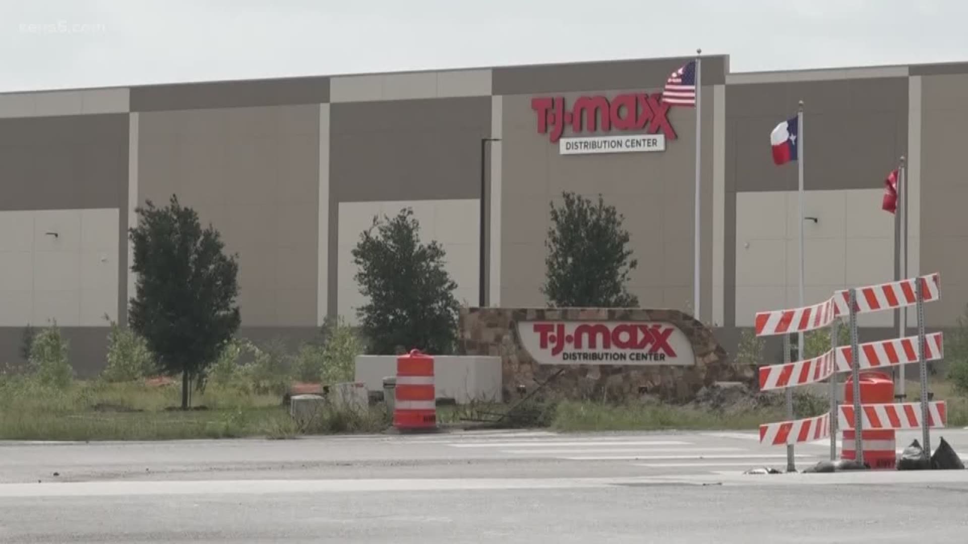 New T J Maxx Distribution Center In San Antonio Hiring More Than 1K People